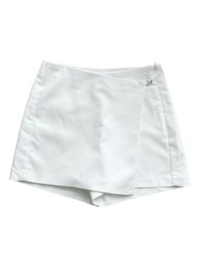 𝖣𝖸𝖭𝖠𝖬𝖨𝖳𝖤 White Asymmetrical Wrap Mini Skort with Buckle